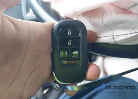 2022 Honda Civic Sport z USA, uszkodzony, nr VIN 2HGFE2F57NH573749